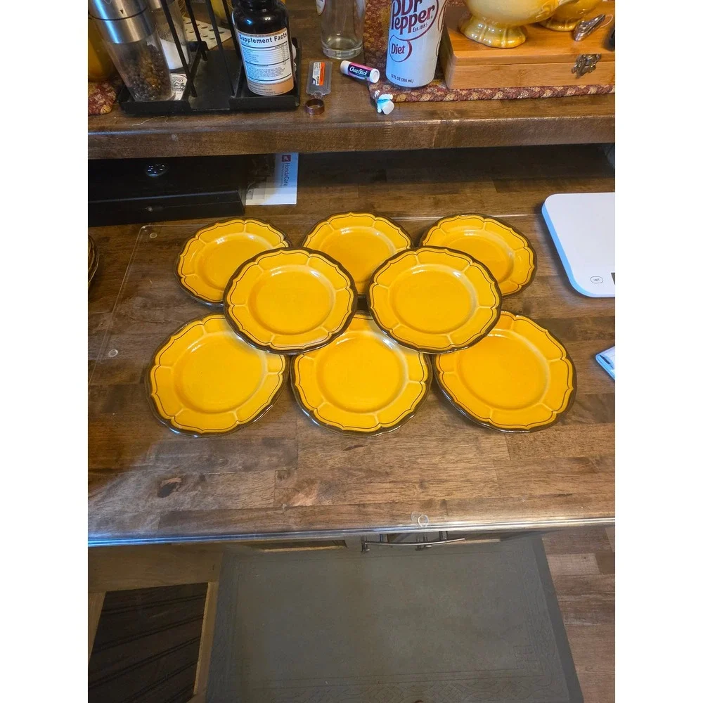 Metlox Poppy Trail Provincial Yellow Bread Plates Set of 7 California 871